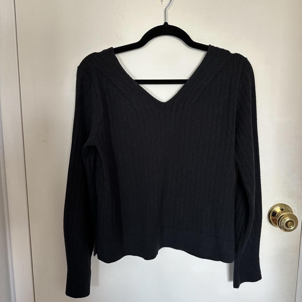 Abercrombie‎ & fitch ribbed soft loose v-neck black sweater small casual basic